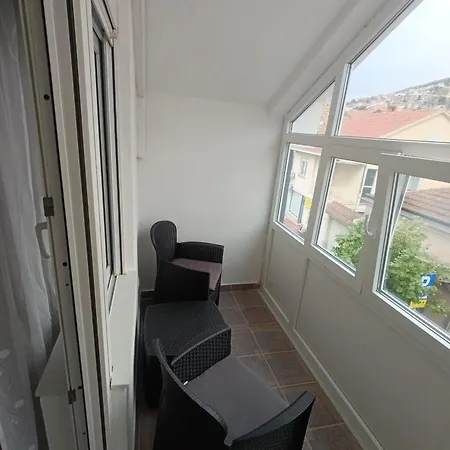 Apartment Golden Bridge